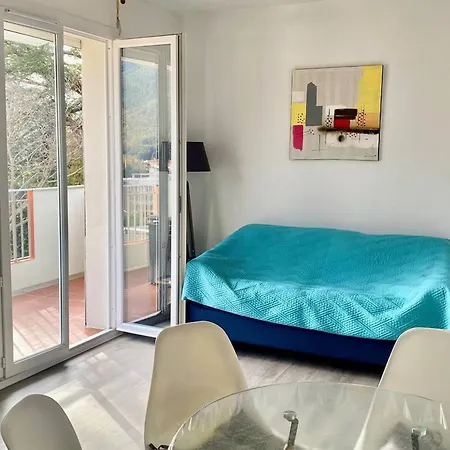 F2 Avec Terrasse, Proche Centre Et Cures - Amelie-les-bains - Fr-1-703-41 Apartment