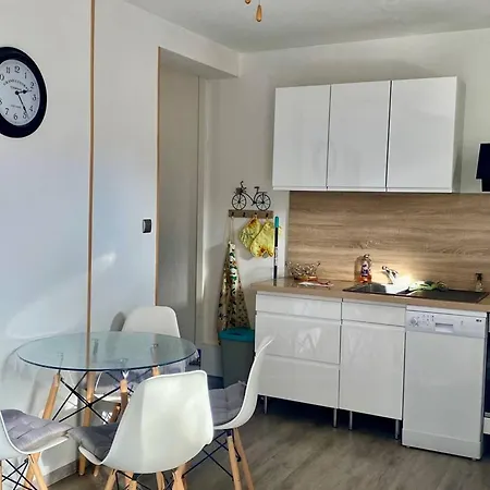 Apartmán F2 Avec Terrasse, Proche Centre Et Cures - Amelie-les-bains - Fr-1-703-41 Amélie-les-Bains-Palalda
